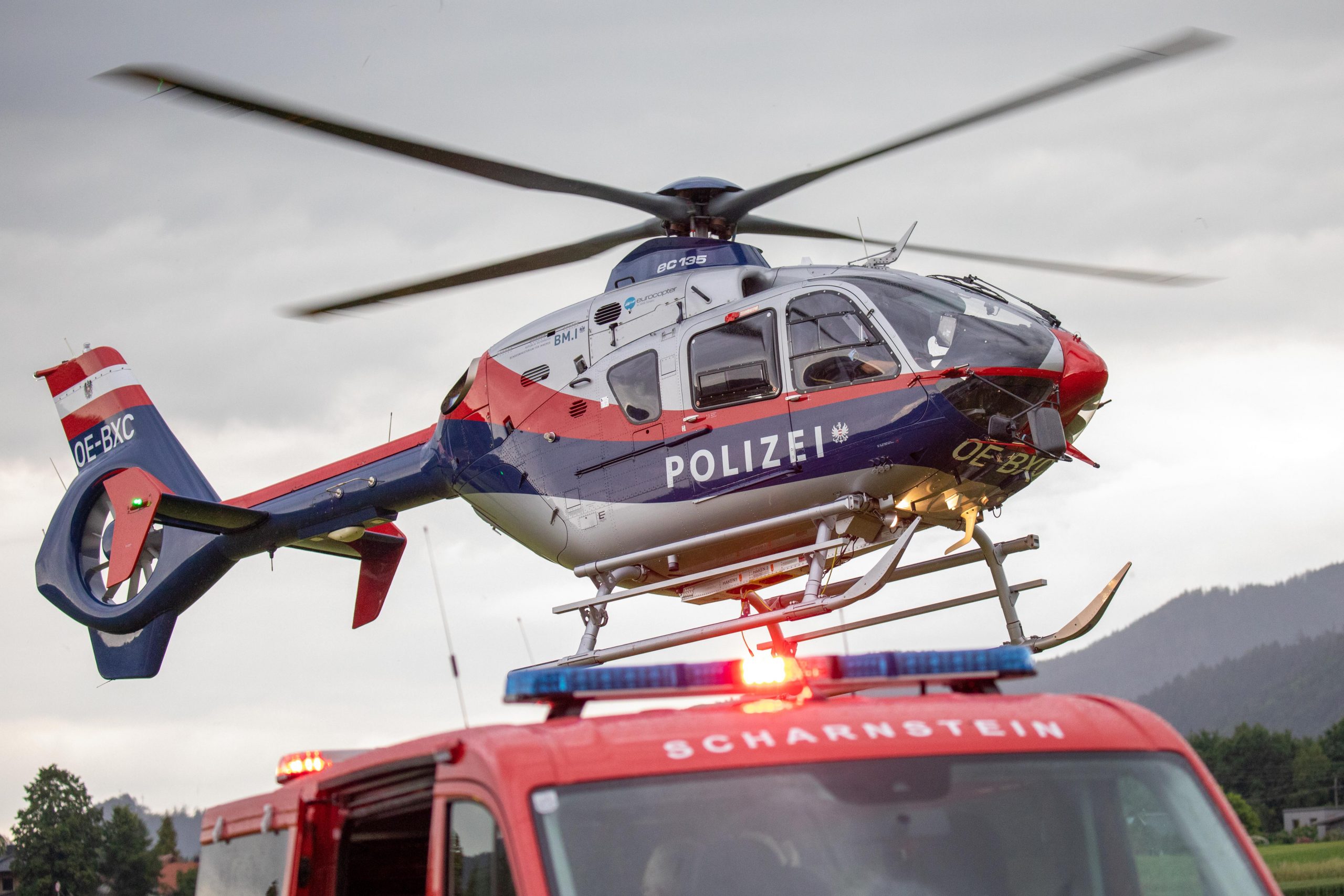 Hitzeperiode bringt Waldbrände: FF Scharnstein mehrfach im Einsatz