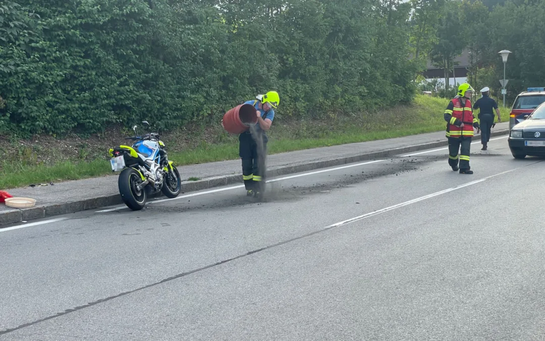 VU Aufräumarbeiten – B120 Scharnsteiner Straße