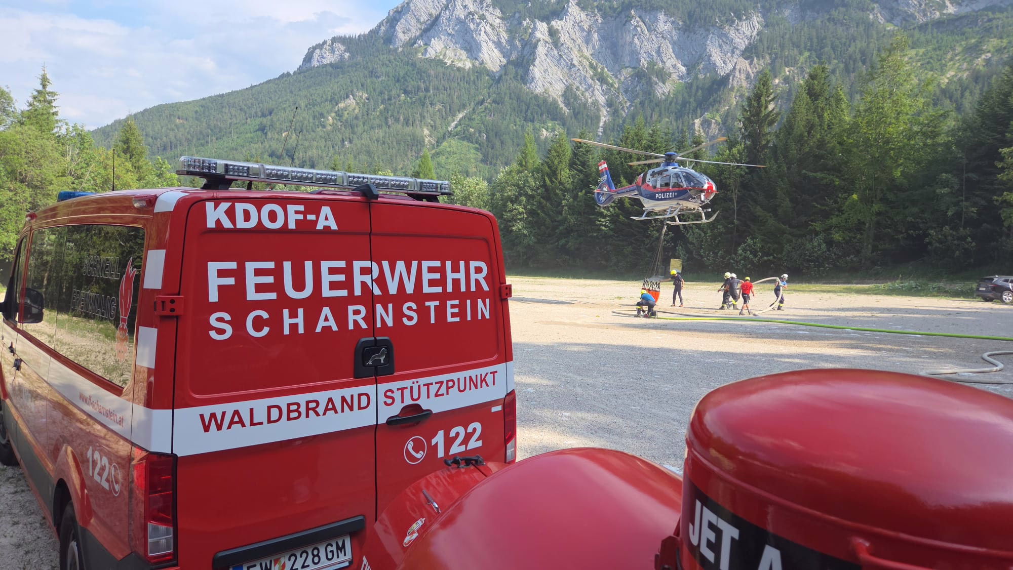 Feuerwehr Scharnstein unterstützt bei Waldbrand am Brunnkogel